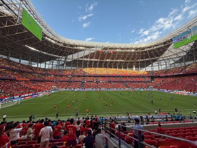 新华社:2023年亚洲杯场馆建设全面提速 新华社:2023年亚洲杯场馆建设全面提速